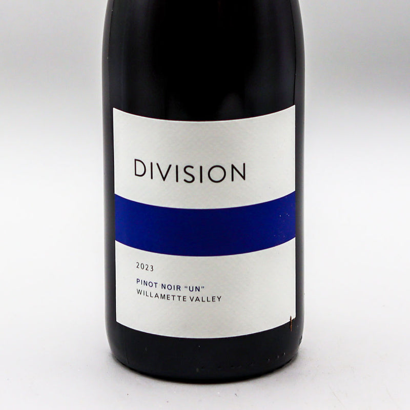 Division Wine Pinot Noir "Un" Willamette Valley Oregon 750ml